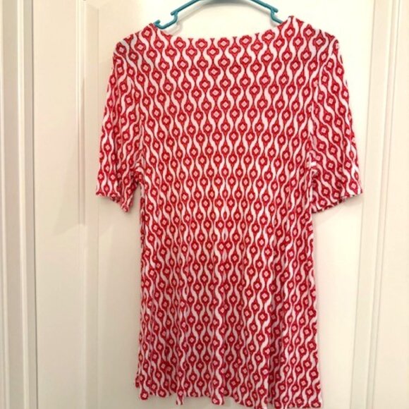 Chico's stretchy red and white tunic short sleeve tunic top. Size 1 - Picture 7 of 7